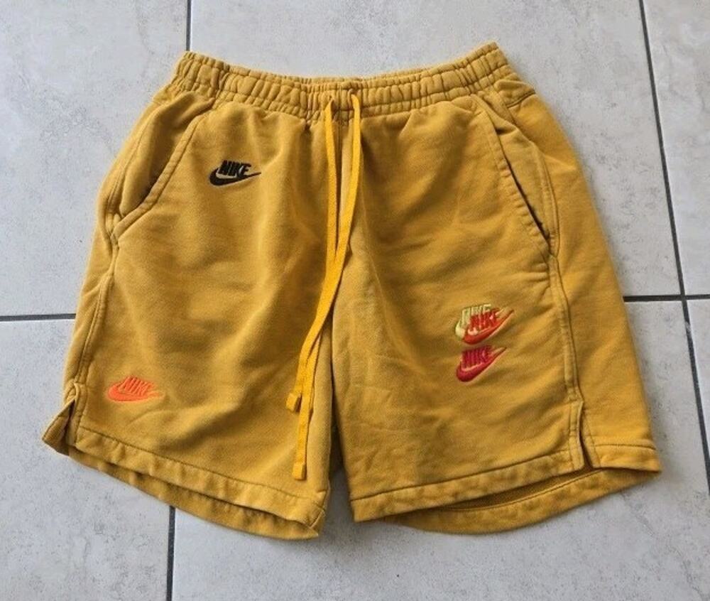 Men’s NIKE NSW REVIVAL SHORTS YELLOW Sz S